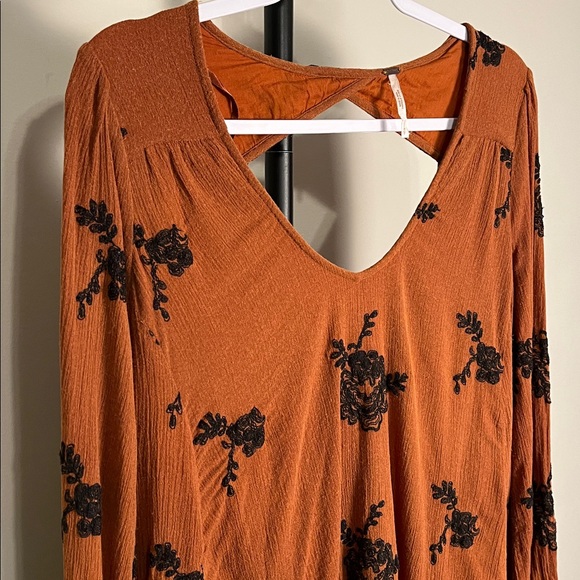 EUC FREE PEOPLE Emma Boho Swing Dress Floral Embroidered Long Sleeve Small - Picture 3 of 6